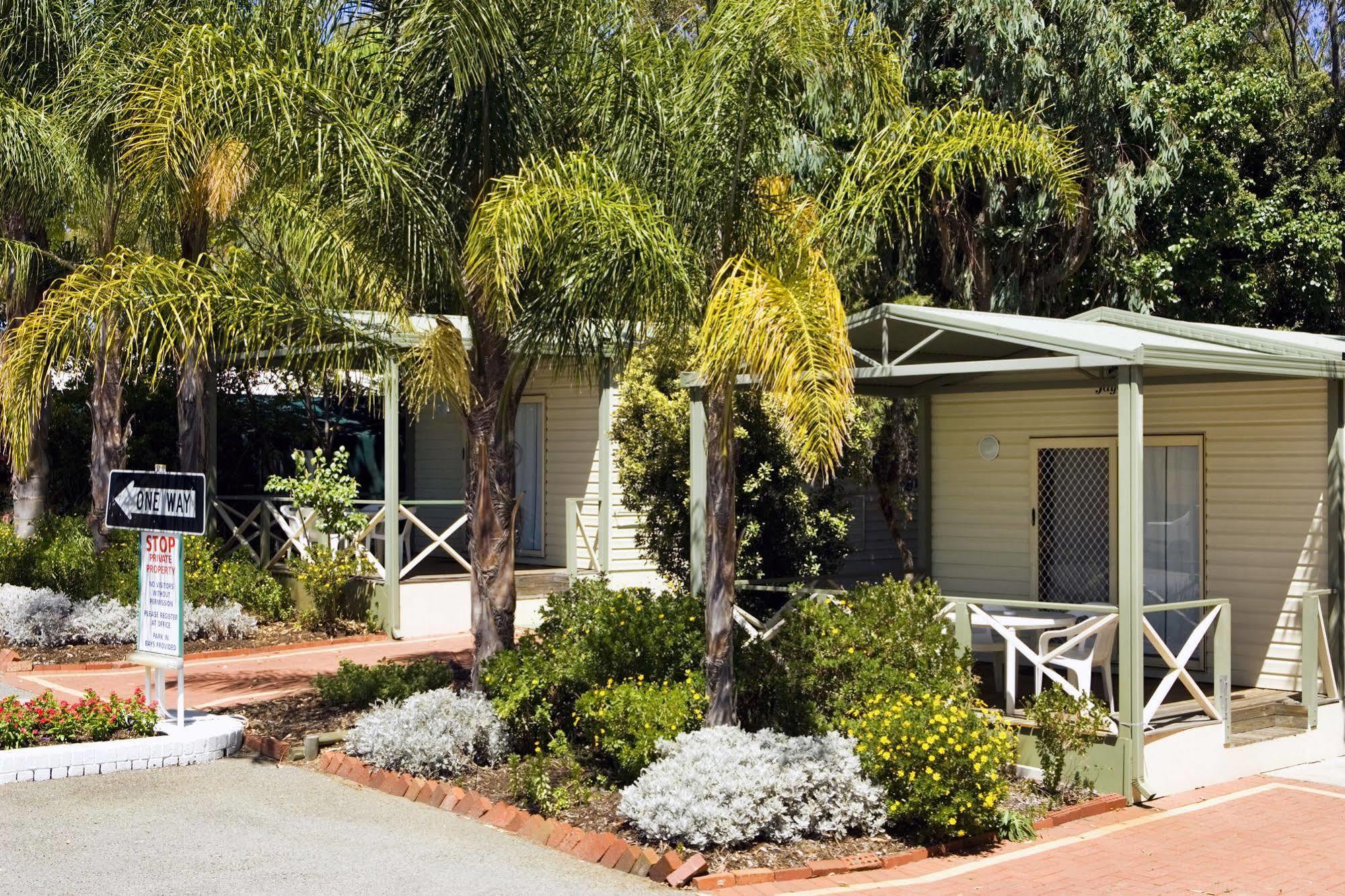 Hotel Acclaim Kingsway Tourist Park à Madeley Extérieur photo